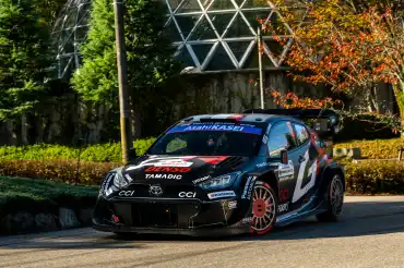 Sébastien Ogier wins three special stages on Friday and leads Rally Japan