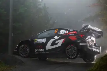 Sébastien Ogier wins Rally Japan and closes the gap on Evans