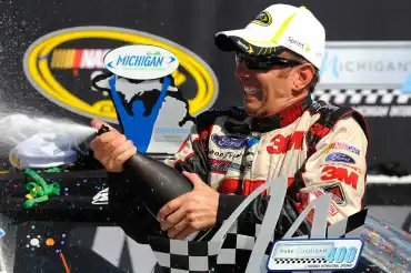Greg Biffle dies in plane crash in North Carolina with his family