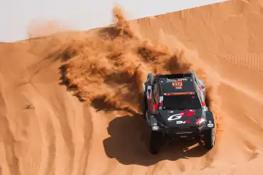 Variawa stages comeback in final 100 kilometers of Dakar Rally to win stage 8