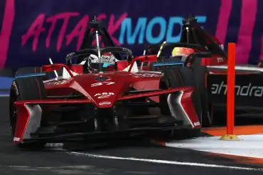 Cassidy wins Mexico E-Prix with comeback from 13th position