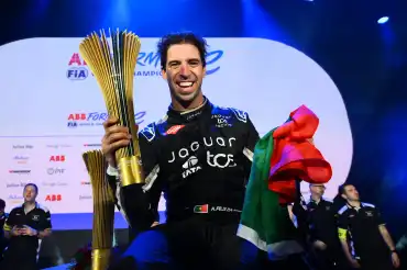 Antonio Felix da Costa ends 20-month winless streak in Formula E