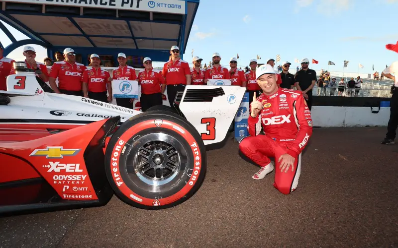 McLaughlin starts 2026 with pole position in St. Petersburg