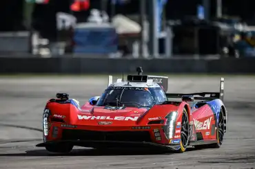 Aitken takes pole position at the 12 Hours of Sebring