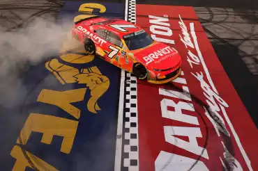 Allgaier Claims His 30th Victory in the O'Reilly Series at Darlington