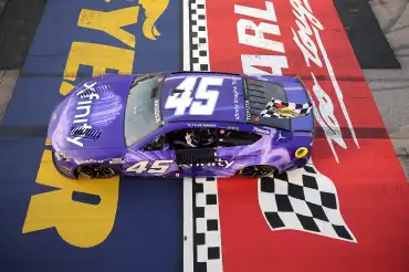 Reddick wins at Darlington, bringing his total to four wins in six races