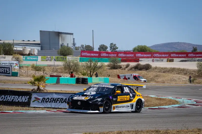 Richards and De Alba Win the GTM Pro 1 Race in Aguascalientes