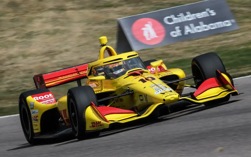 Palou closed the gap to two points behind Kirkwood with his victory at Barber