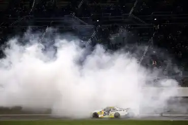 Taylor Gray Wins in Kansas with a Pit Strategy in NASCAR O'Reilly