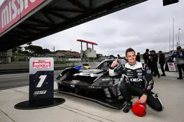 Hawksworth ties IMSA pole record at Laguna Seca