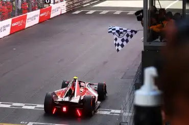 De Vries wins in Monaco and Evans is the new leader in Formula E