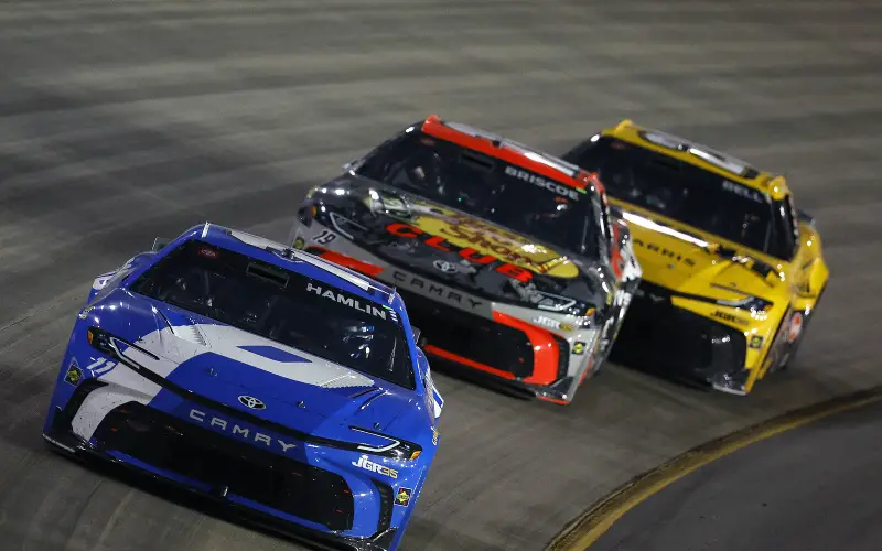 Deny Hamlin comes from last to first and wins in Nashville